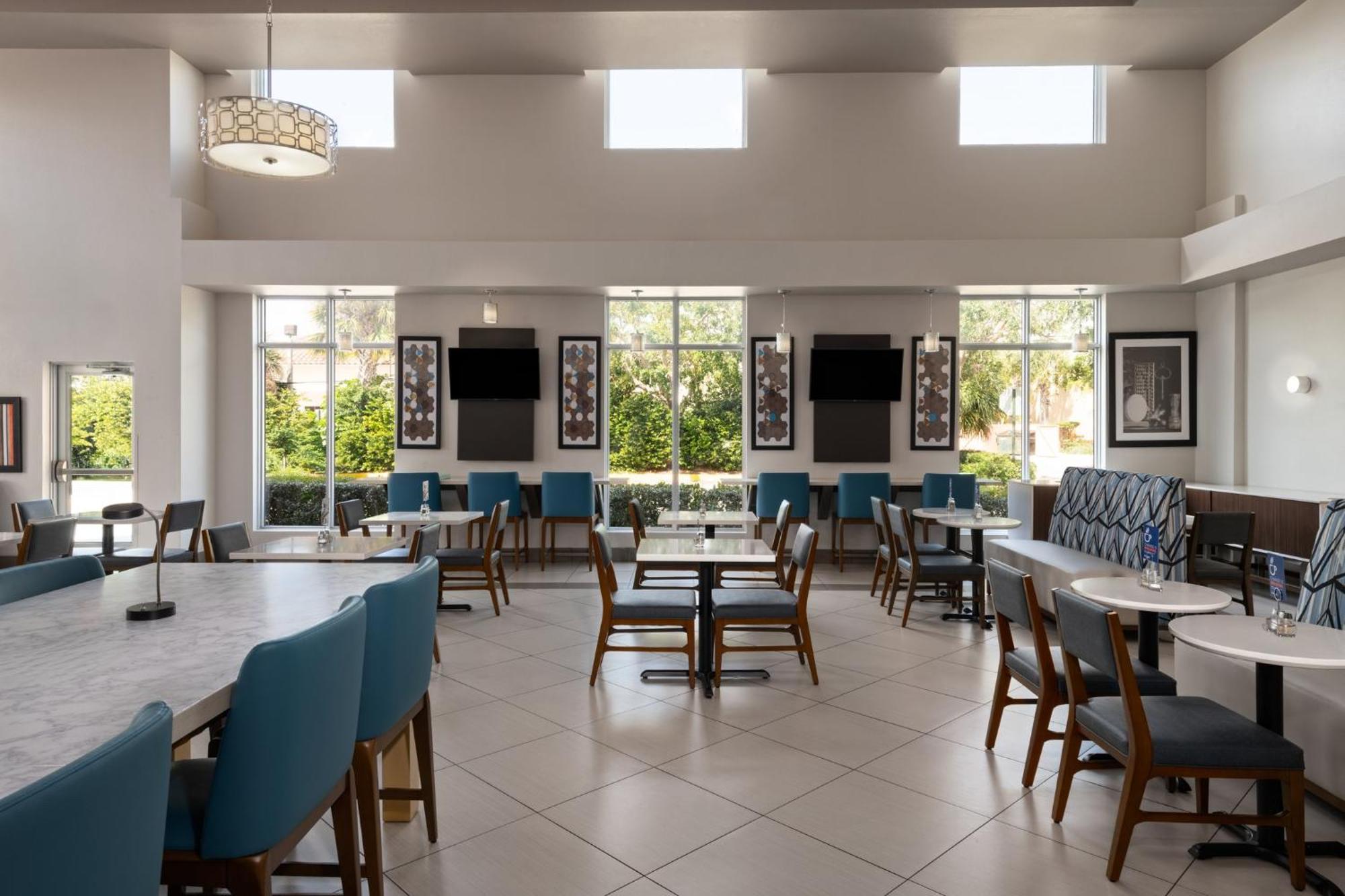 Holiday Inn Express & Suites Boynton Beach West By Ihg Exteriér fotografie